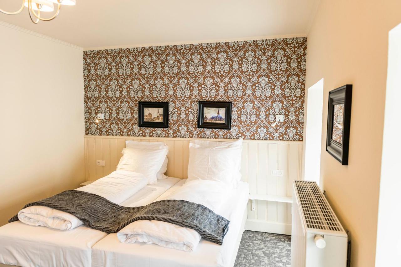Duke Of Ghent Hotel Bagian luar foto