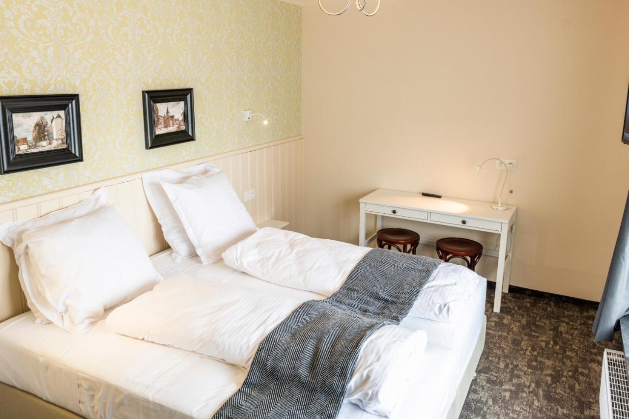 Duke Of Ghent Hotel Bagian luar foto